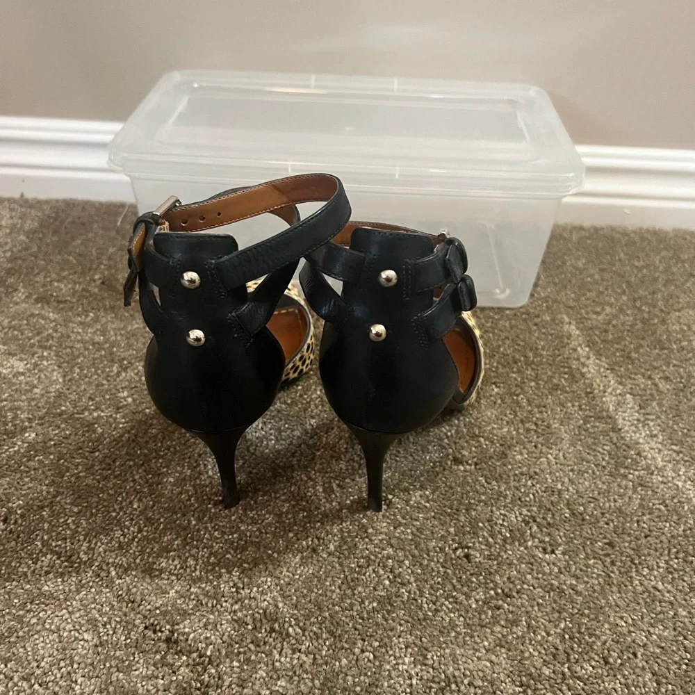 Animal Print Heels size 7.5 - Picture 3 of 6